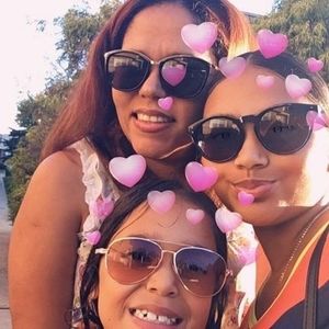 Meet your Posher, Ysabel